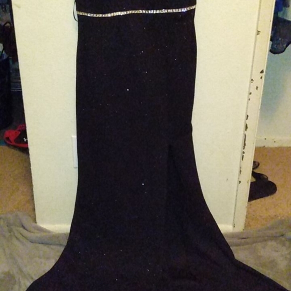 Dress - Picture 12 of 12